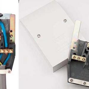 Double outlet cooker plate