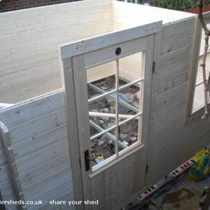 structure of log cabin