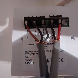 Connections inside humidistat