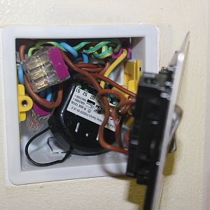 First Fibaro FGS-222 2