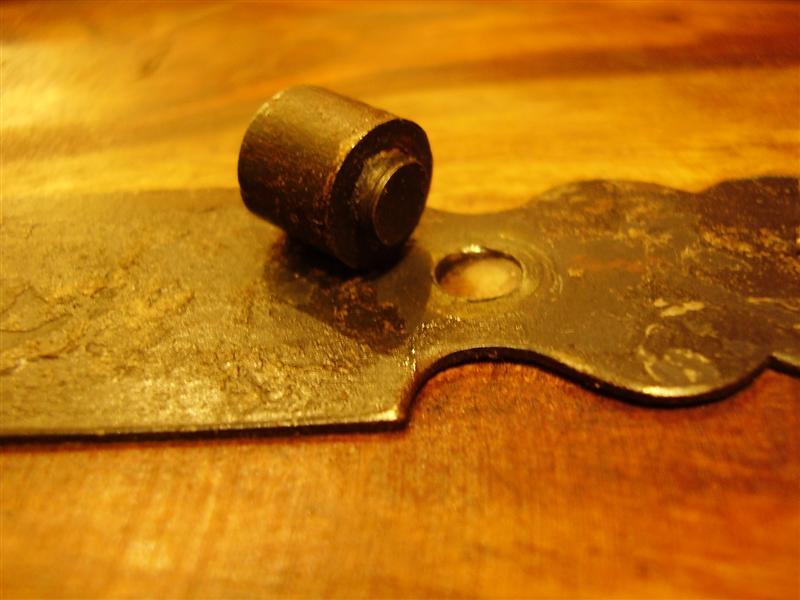 04 - close up of part to be fixed/glued on