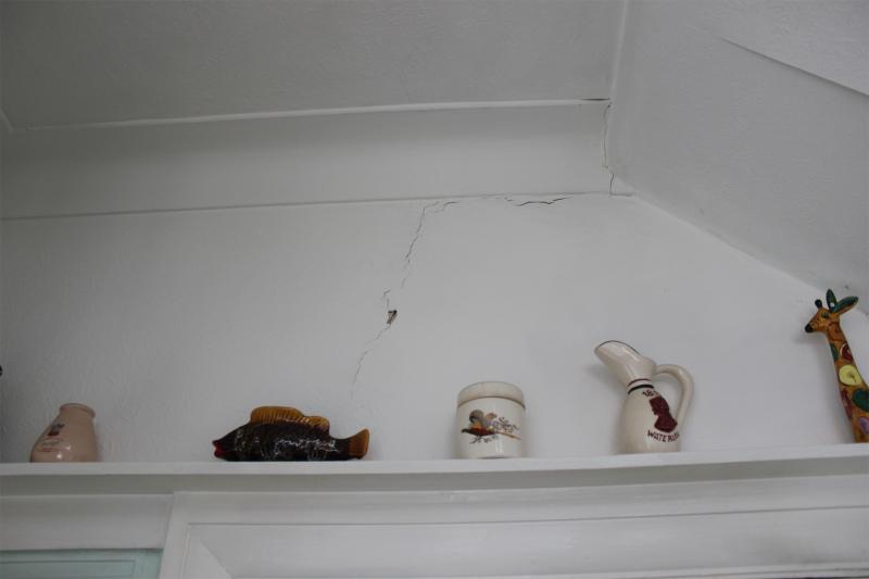 08-hallway-under-stairs-close-up