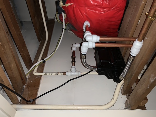 0906D371-EEBC-49D1-819A-04FFC09DDA36