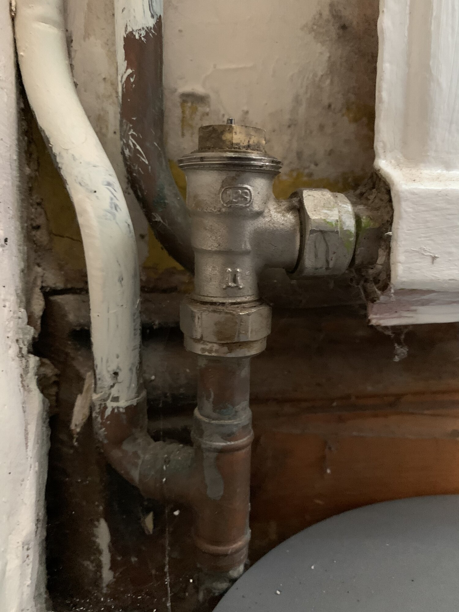 0E5A1A2B-ABA7-4B80-87E9-48A7C1B8A726