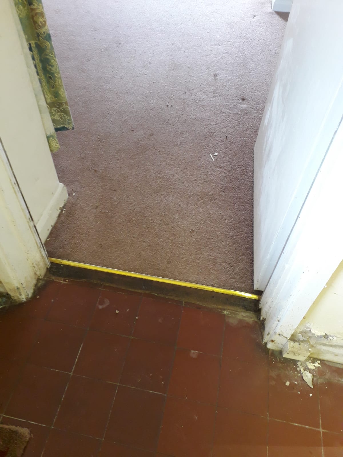 10 - Kitchen Living Room Threshold  New And Old Building Join