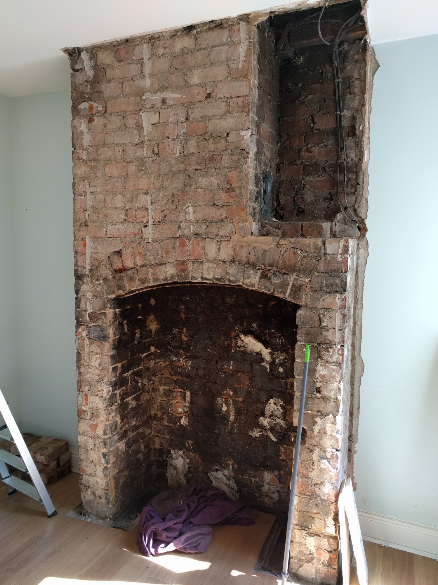 1464512358761-417534508