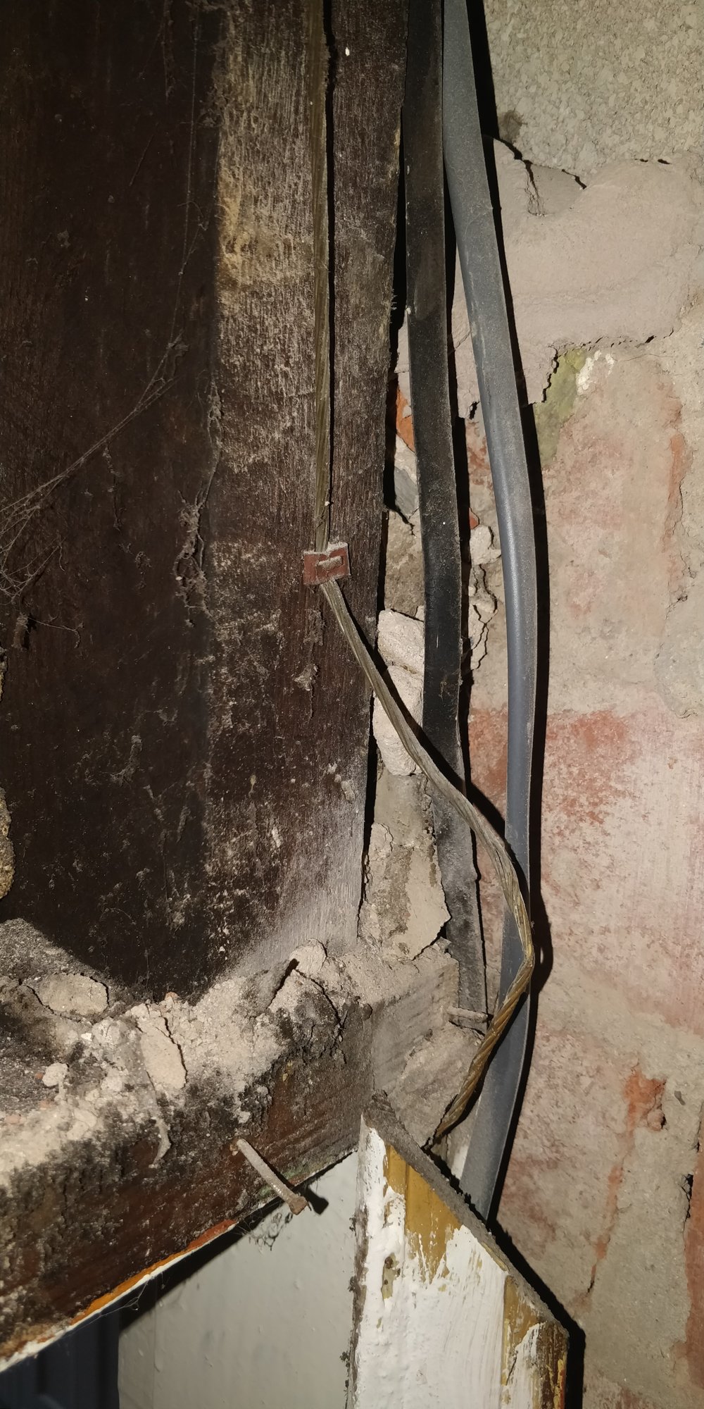 1562163281922954845145466492028