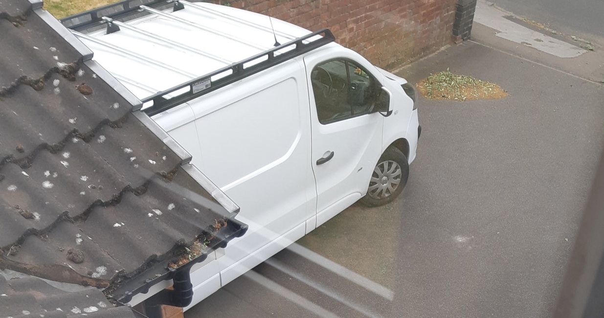 15903172435131710417309