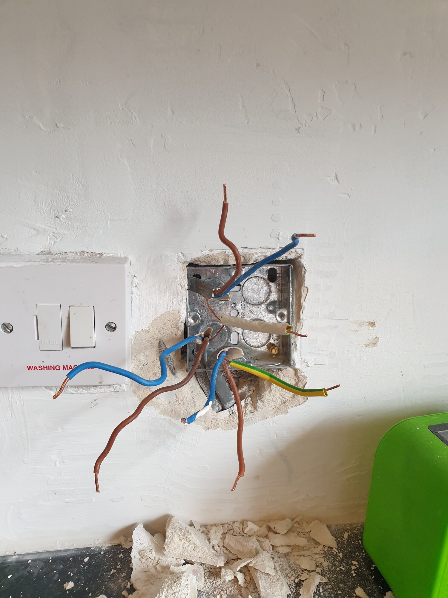 16220110374464596889868158718733