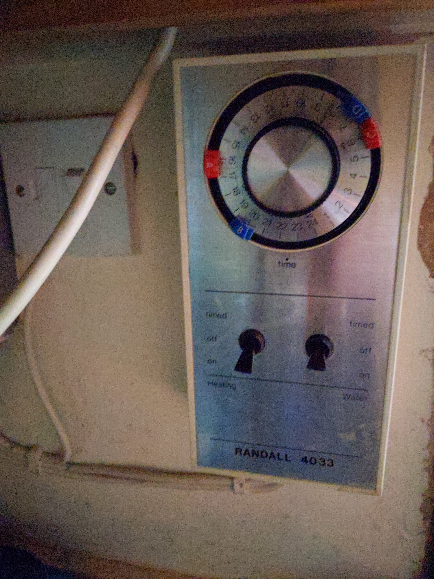 16435366907937773645955105509468