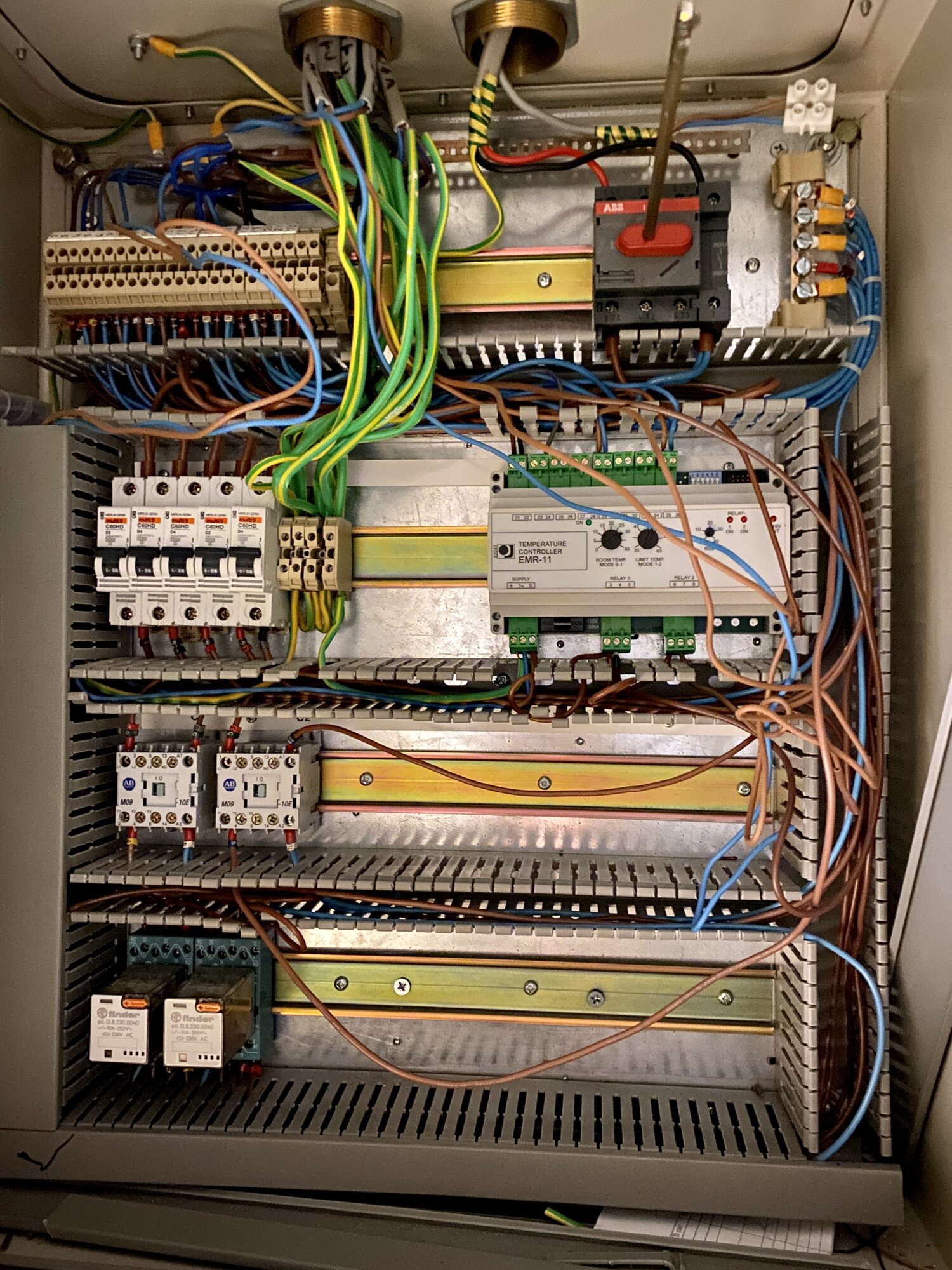 19C222DA-8D89-41F0-B1FD-5CAC1C025F07