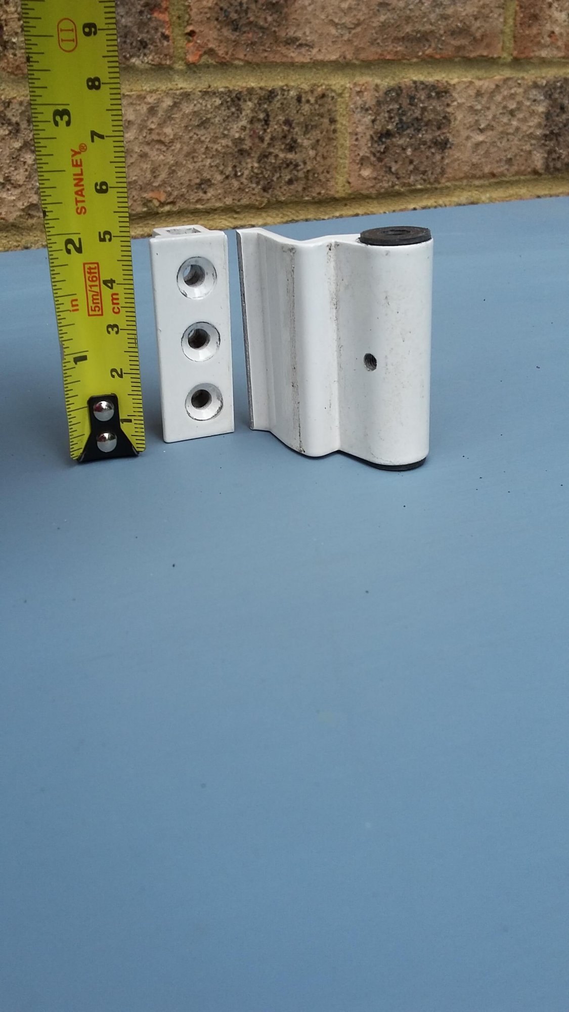 What is this hinge called, and where can I get a new one? DIYnot Forums