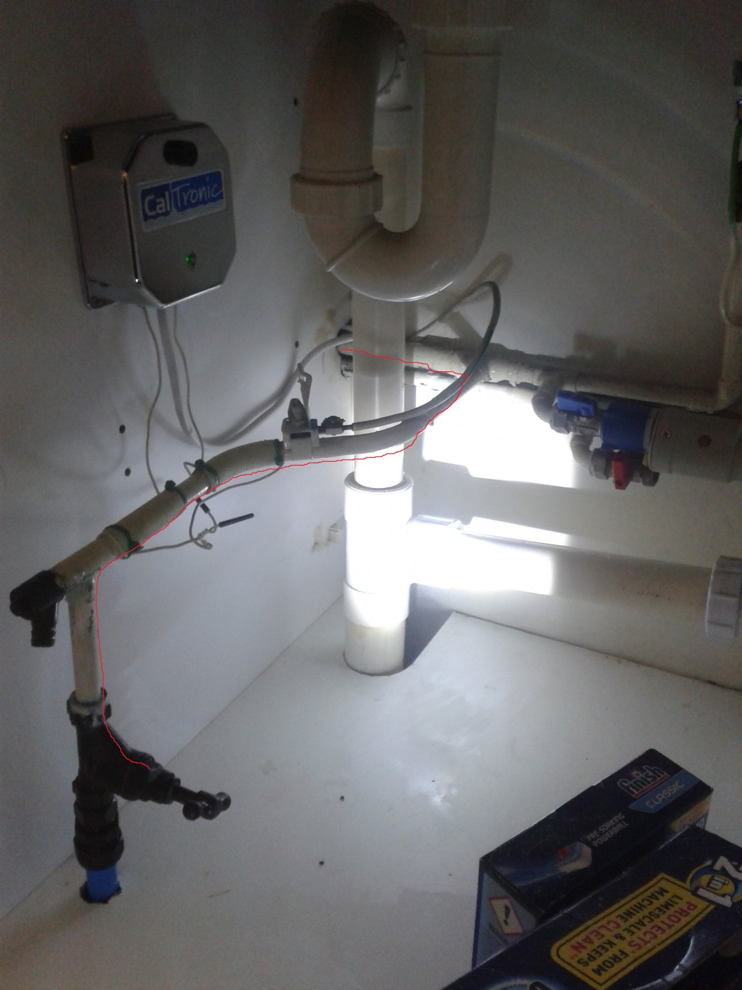 Cold water feed pipe problem? DIYnot Forums