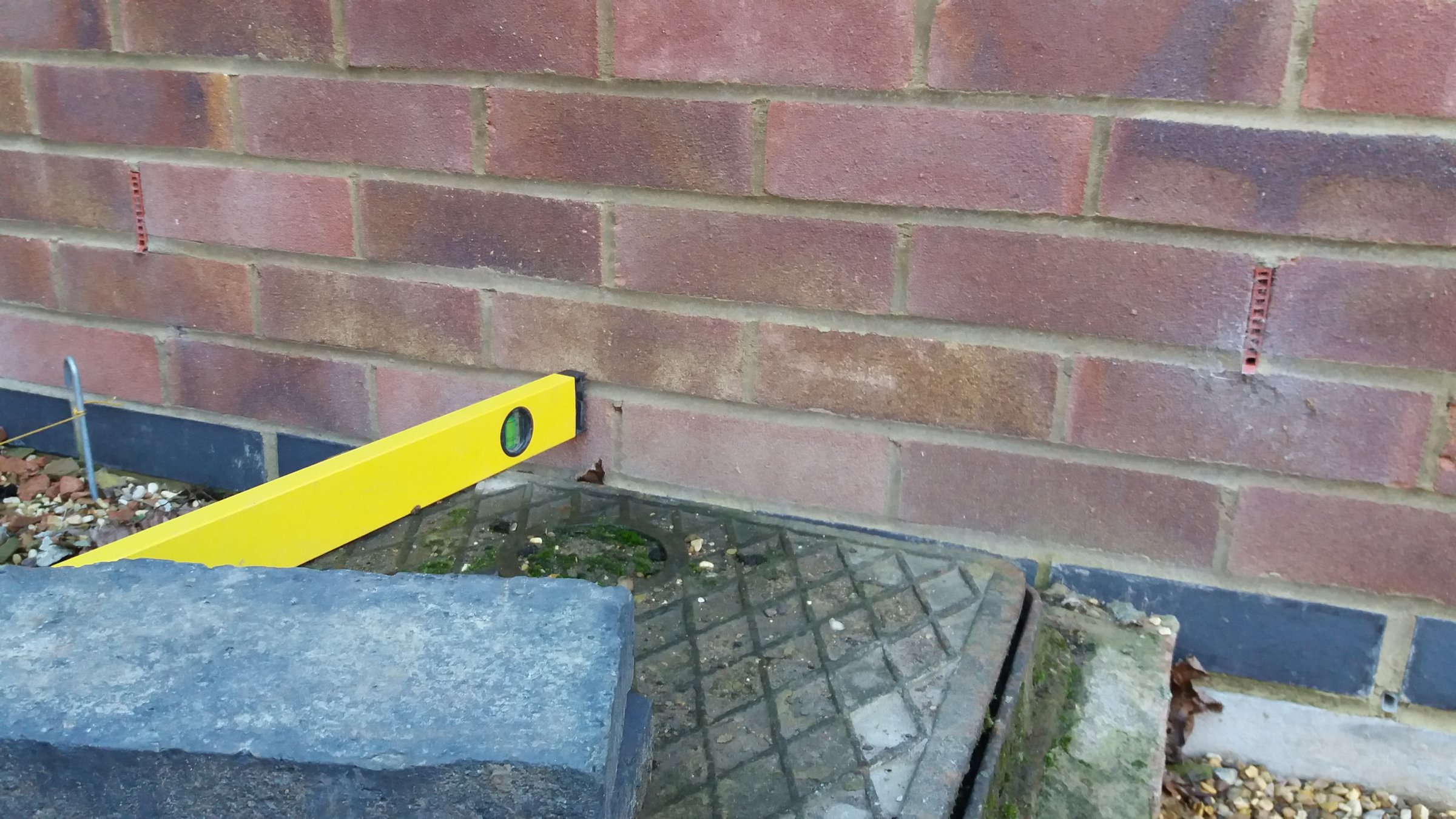 Patio advice on level DIYnot Forums