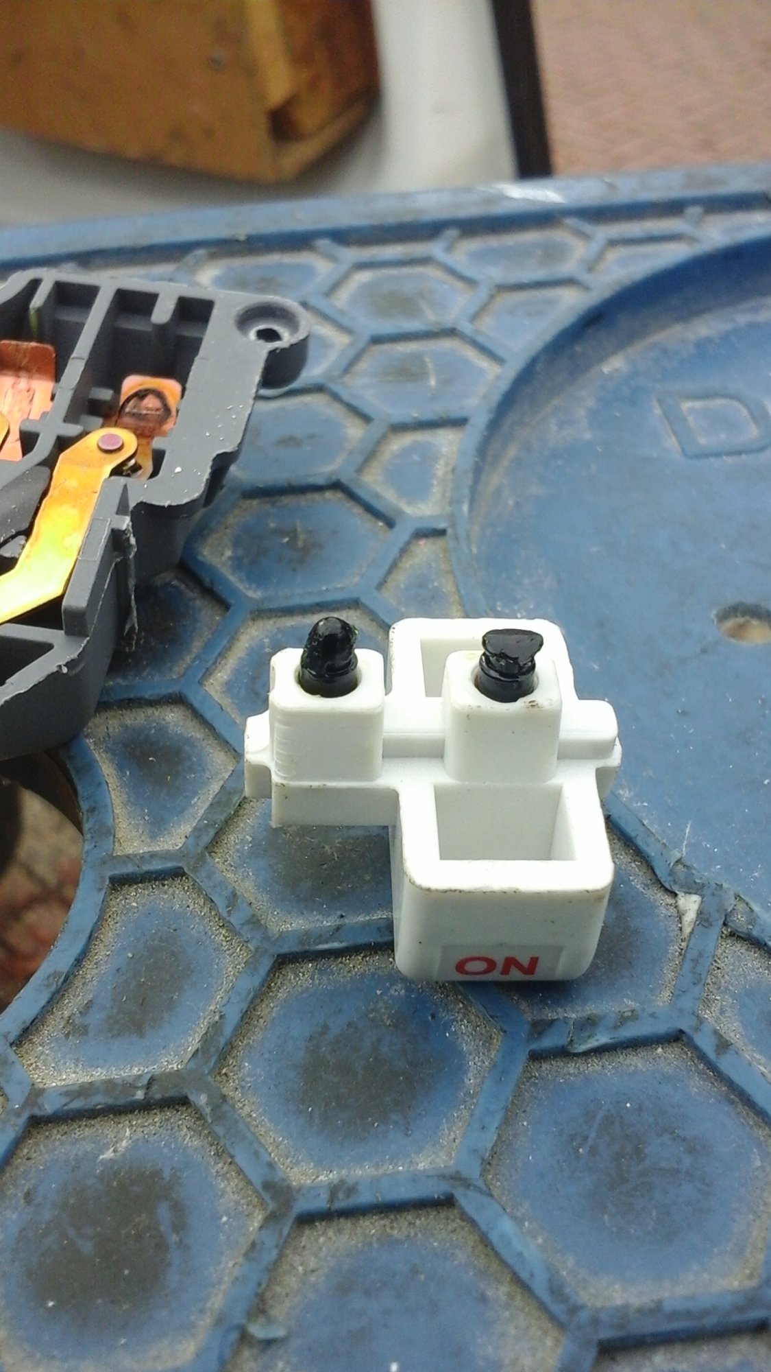 What causes socket switch to jam DIYnot Forums