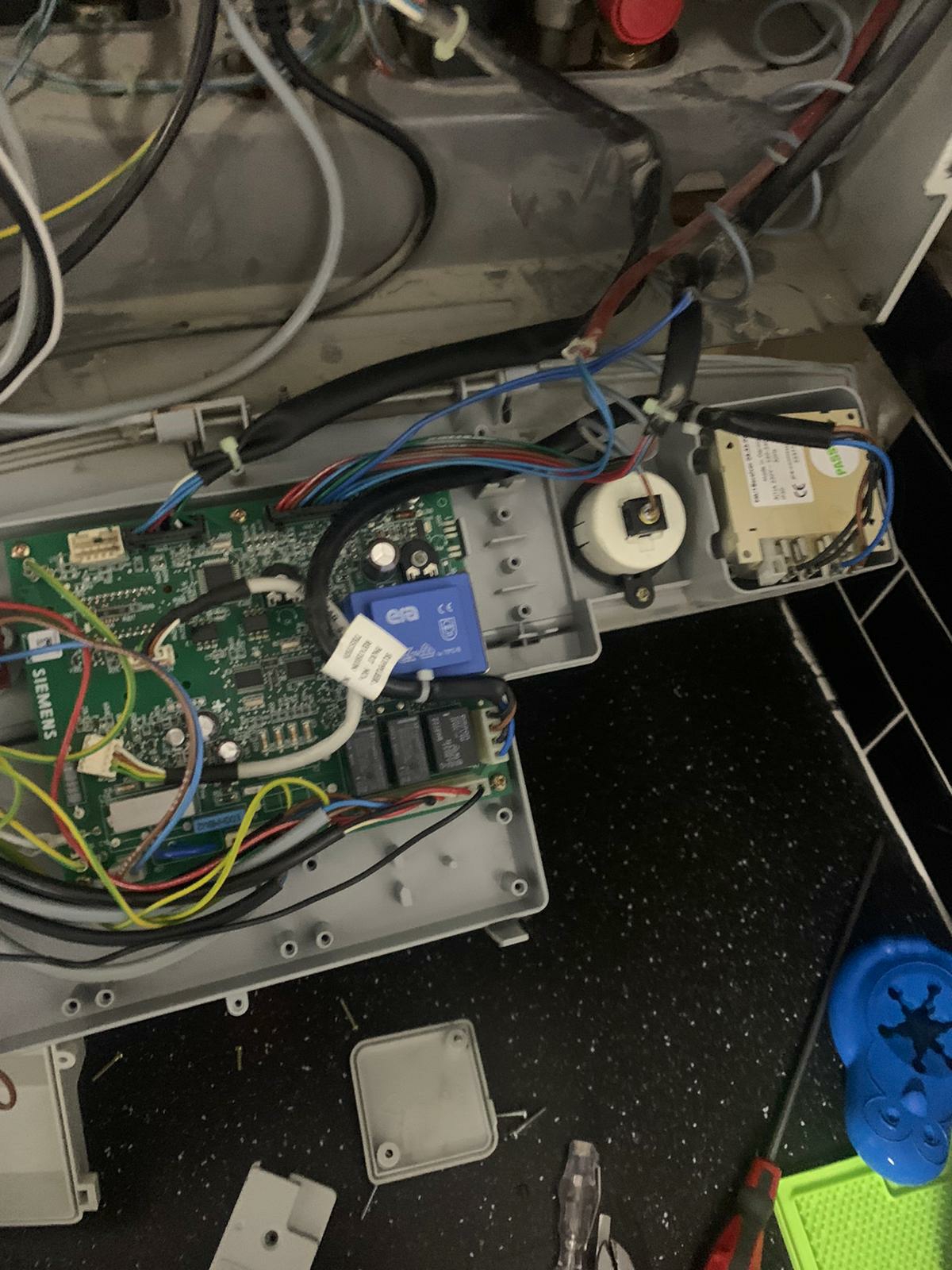 202011085758715850391659992