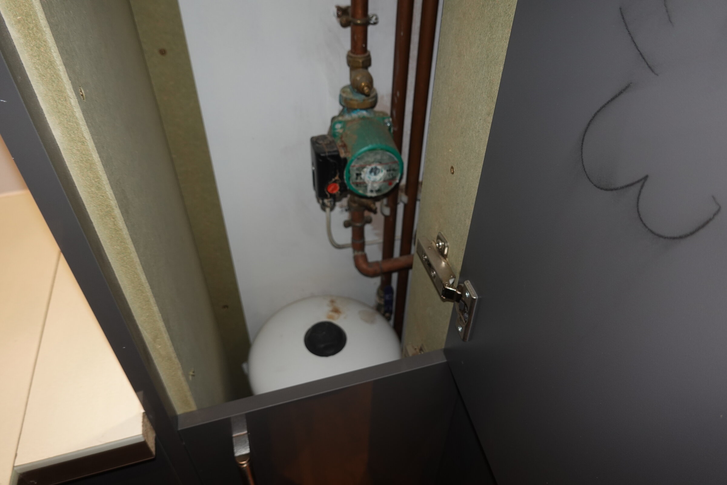 2BCA87EB-FFCA-45BC-AA0B-9EC4C649AE18