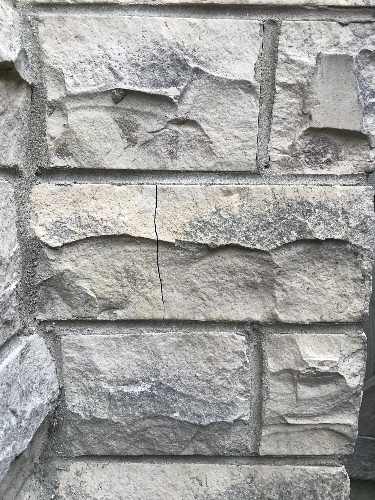 2FD98D53-7B64-461E-8895-F3BAEEE1B088