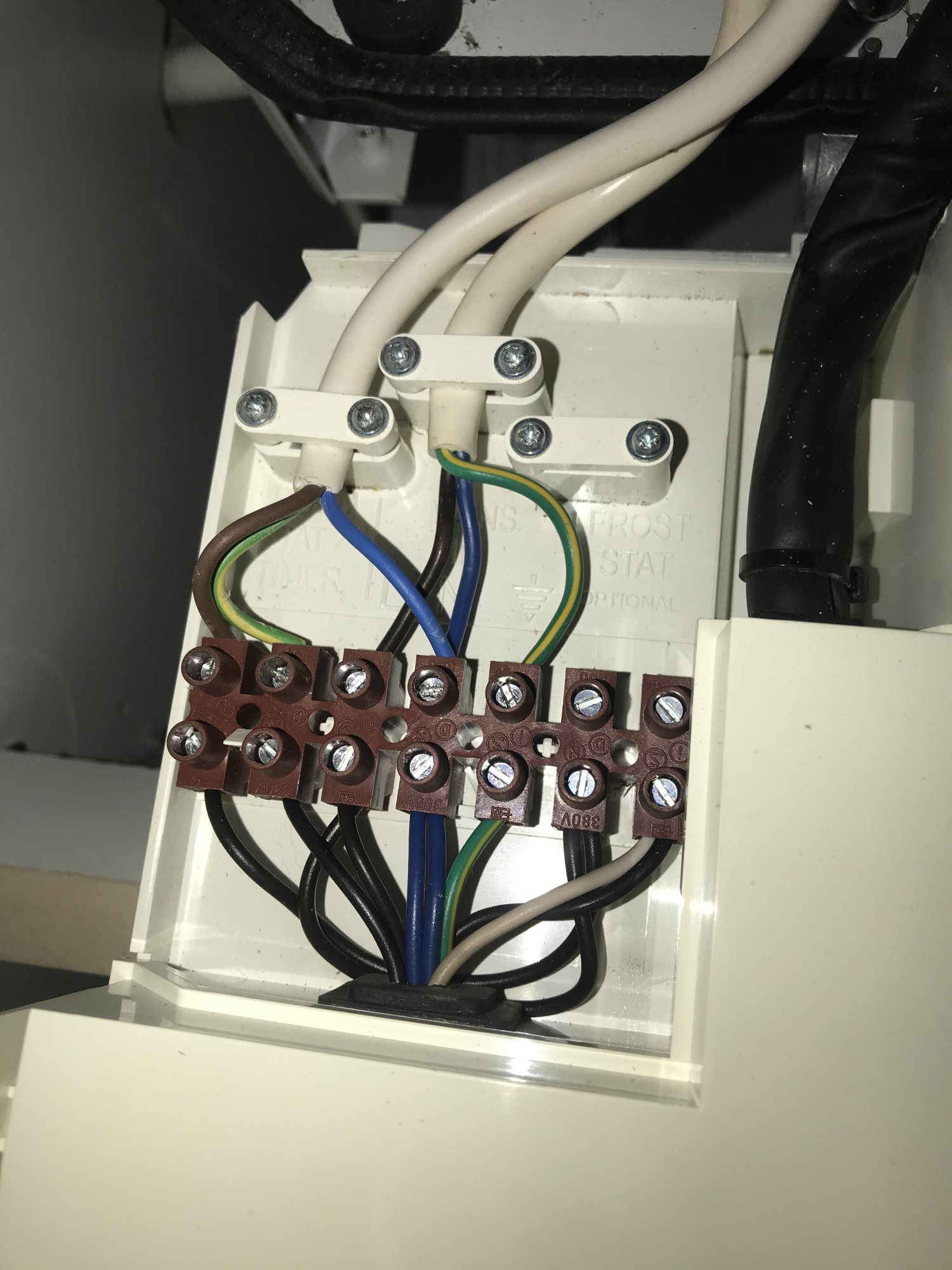 65A50B5B-5C45-4545-97B9-EF39FD98F4D5