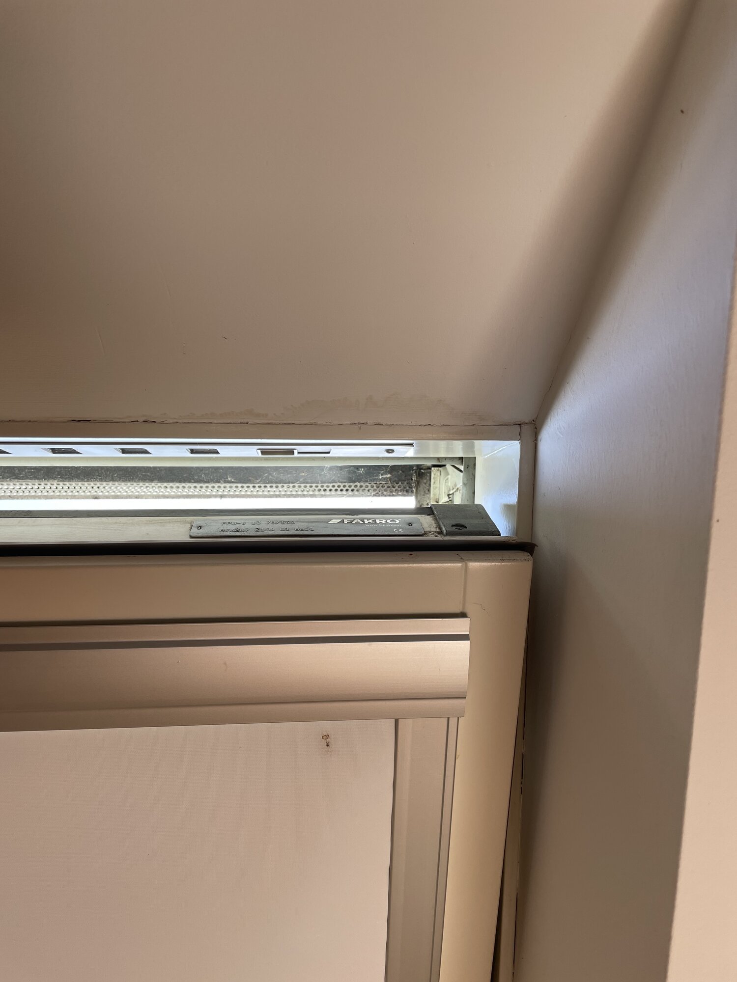 6C401939-59B7-4358-B70B-63C857F51147