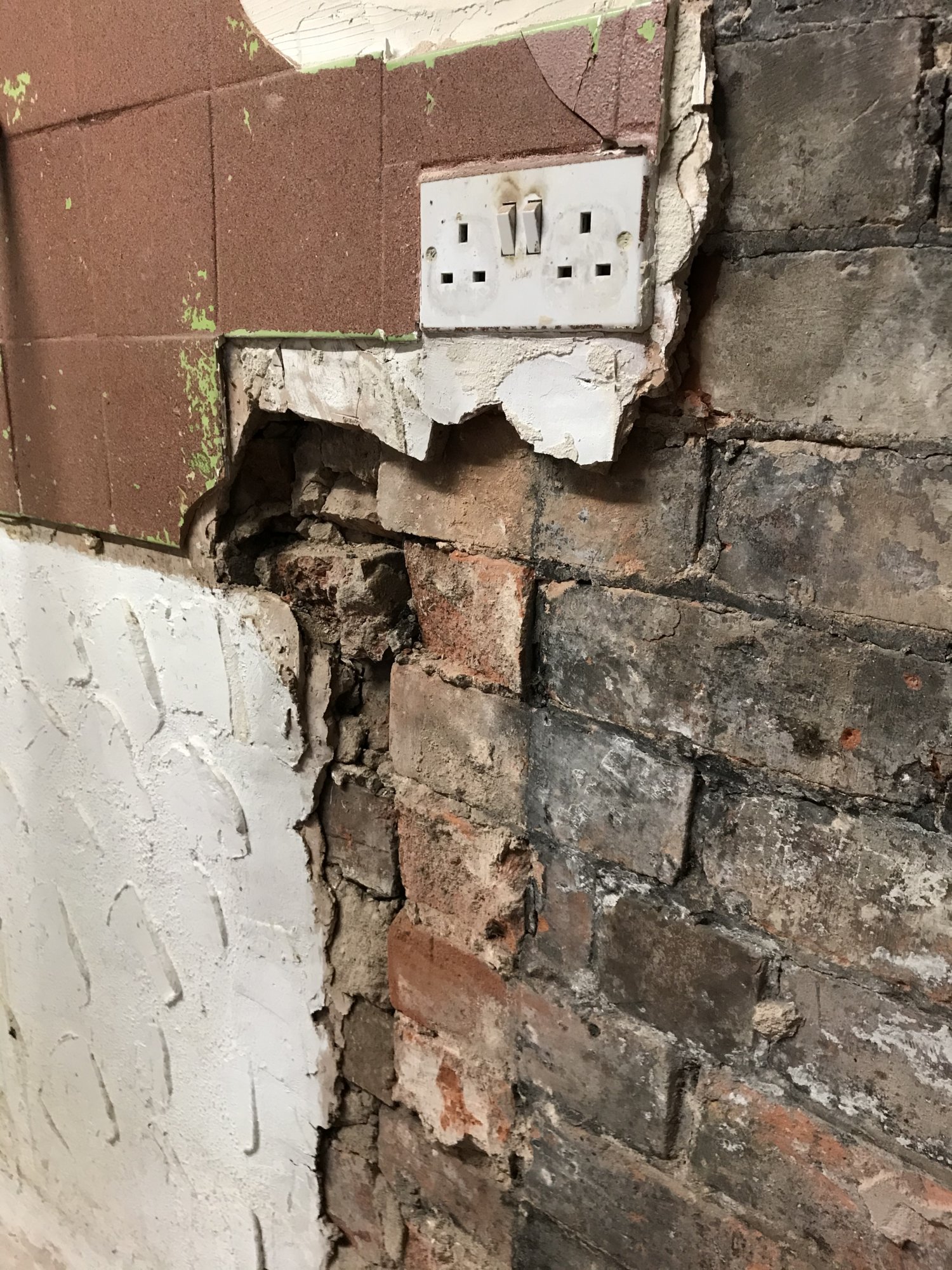 8410A643-A759-483B-B5EC-6240706C0248