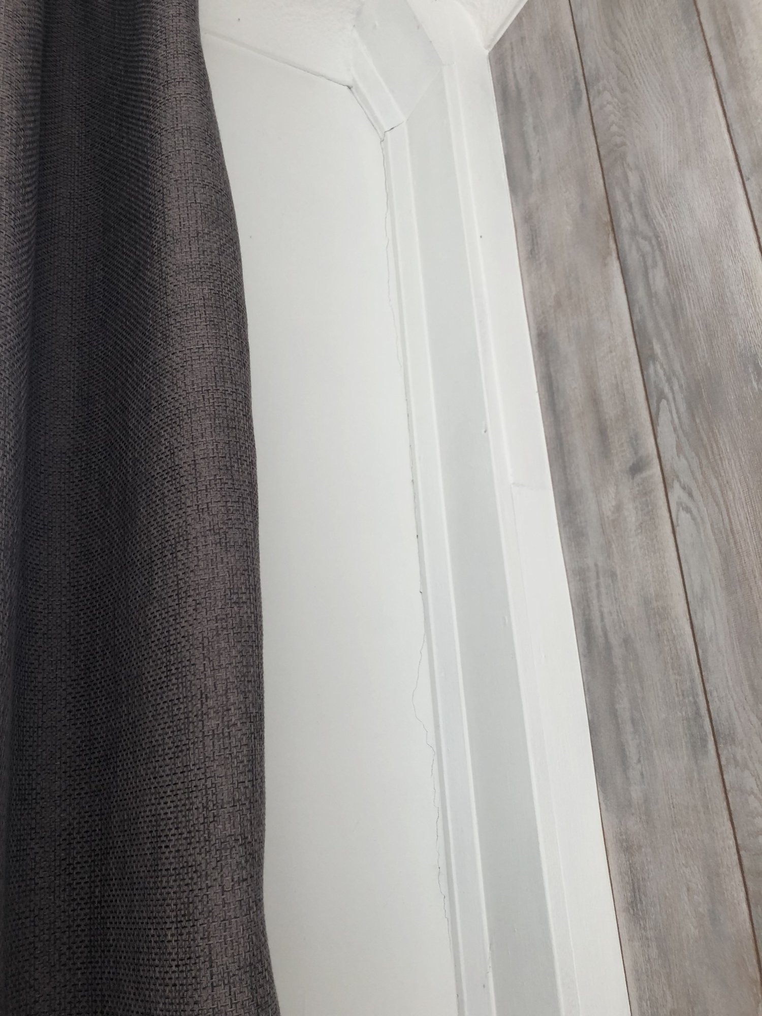 8F3788C4-5129-4A48-95C3-F968A04C970C