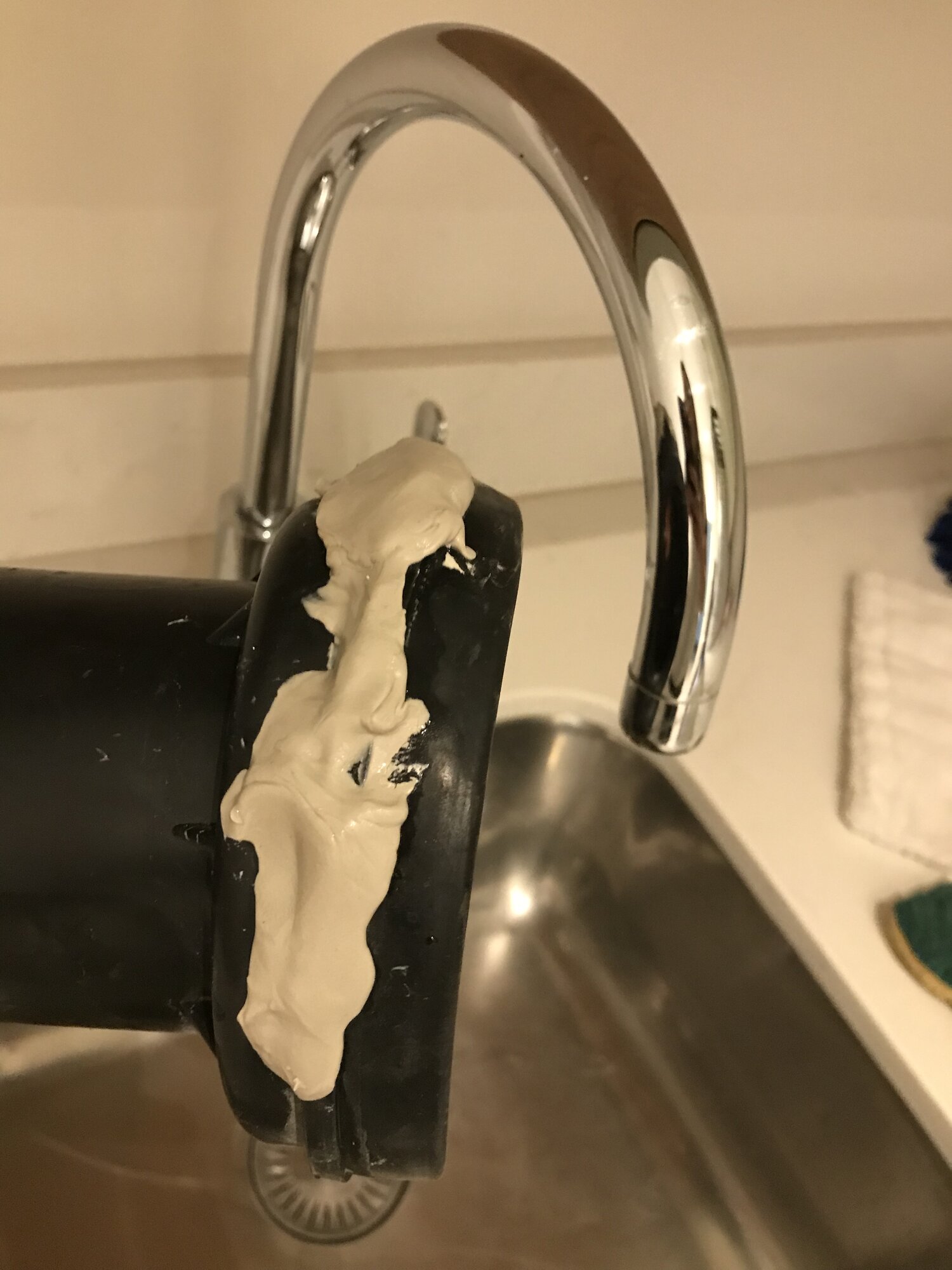 A3671E97-2080-47C2-98EF-64D831D04D80