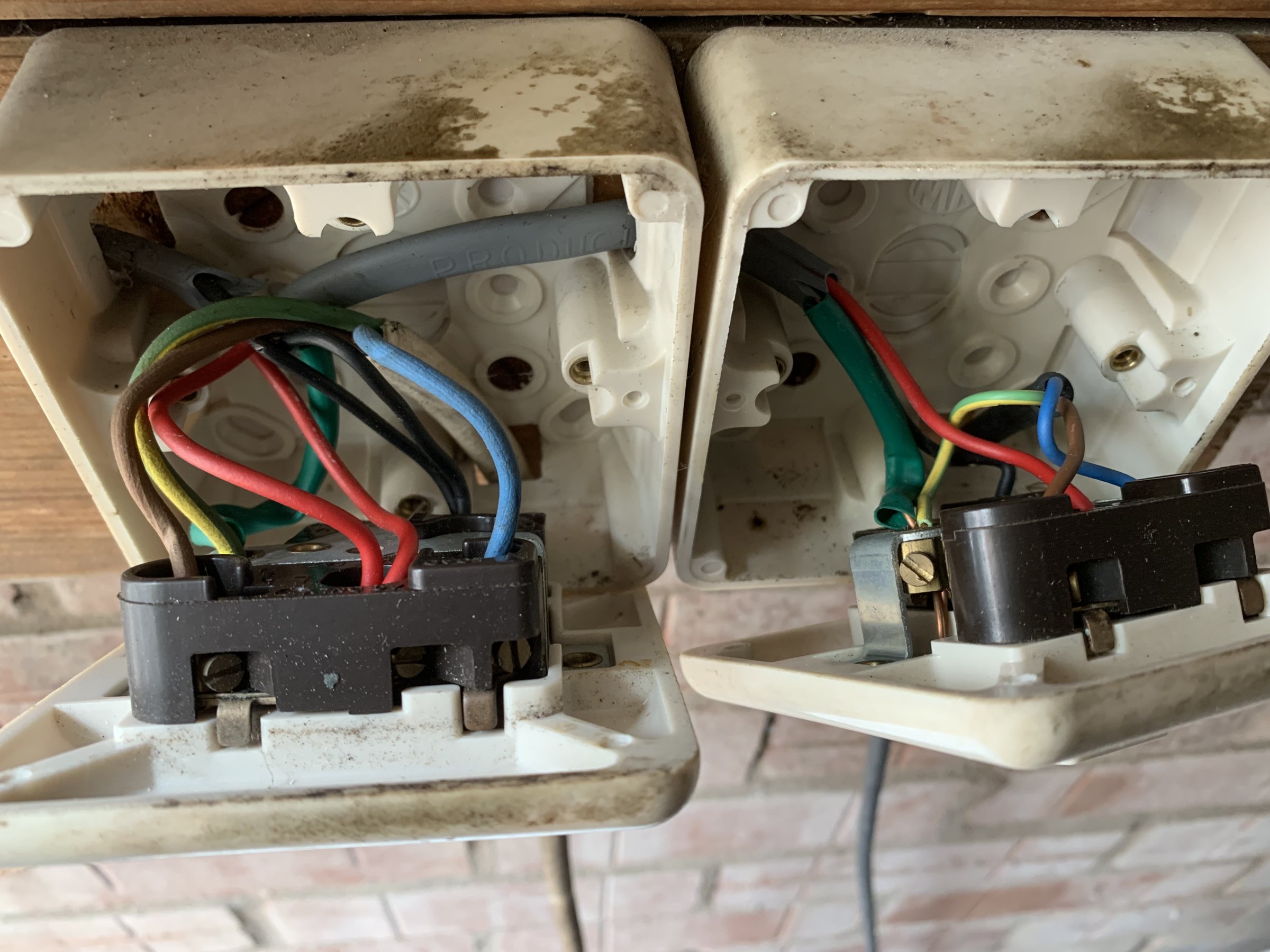 A9174367-CED8-4EE1-B414-1F26A959C78A