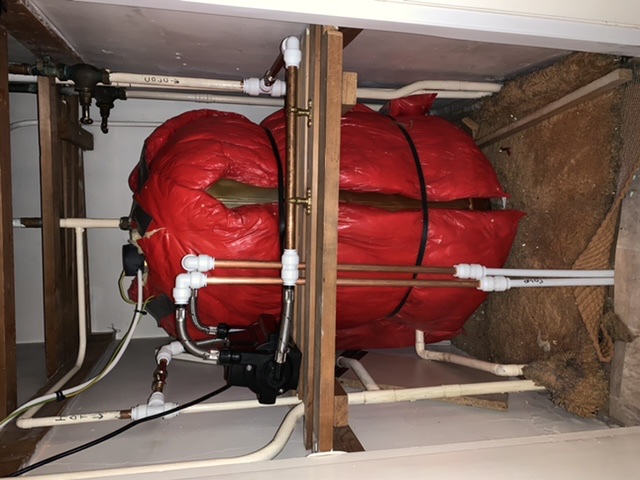 AA649EEF-20A9-4067-B5CC-1EF06173DC4A