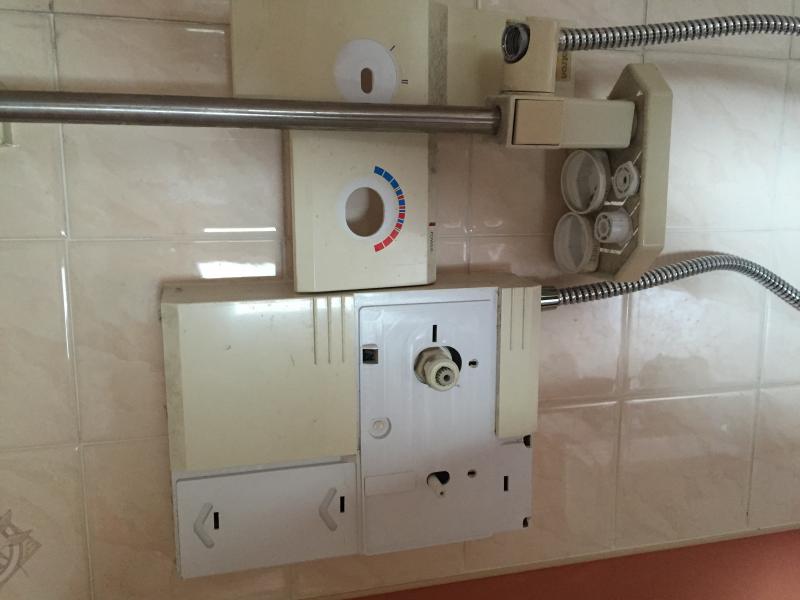 aquatron viva shower