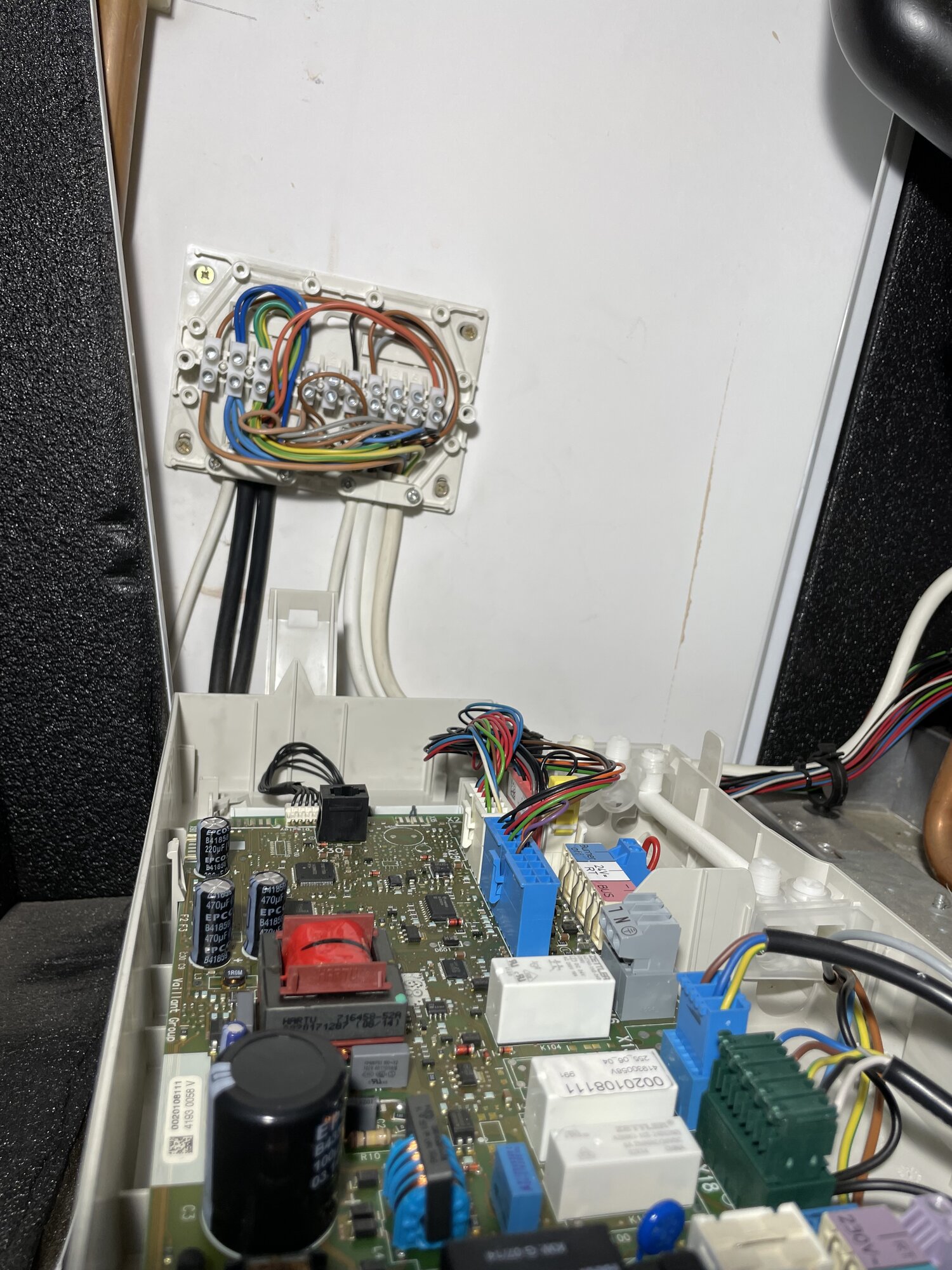 B3E76B8D-D6F1-4344-B454-A6773634F2D3