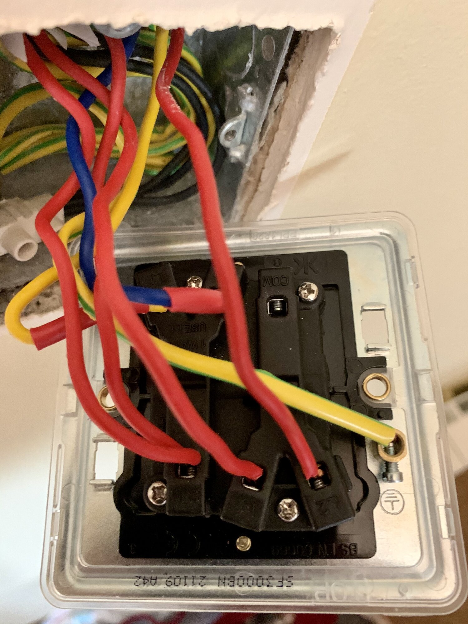 B96751C7-5D40-4BD0-9BFE-215C7B409BF8