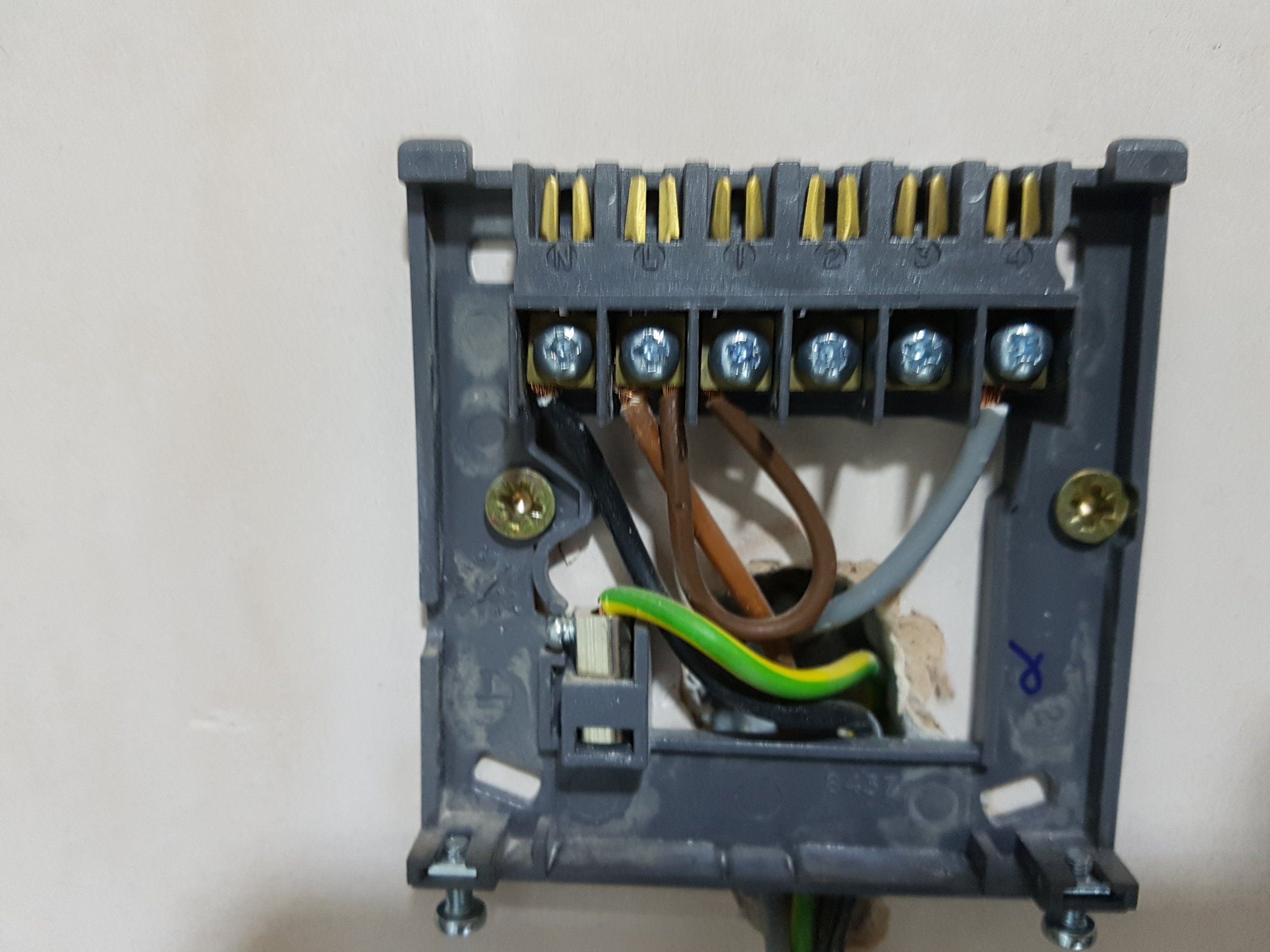 Backplate of existing Danfoss controller