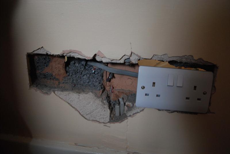 filling hole in wall with sockets either side DIYnot Forums