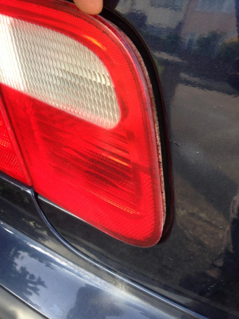 BMW 320 back brake cover