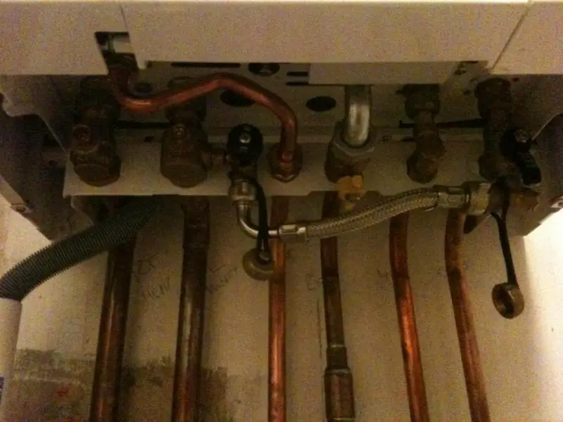 Boiler feed pipes