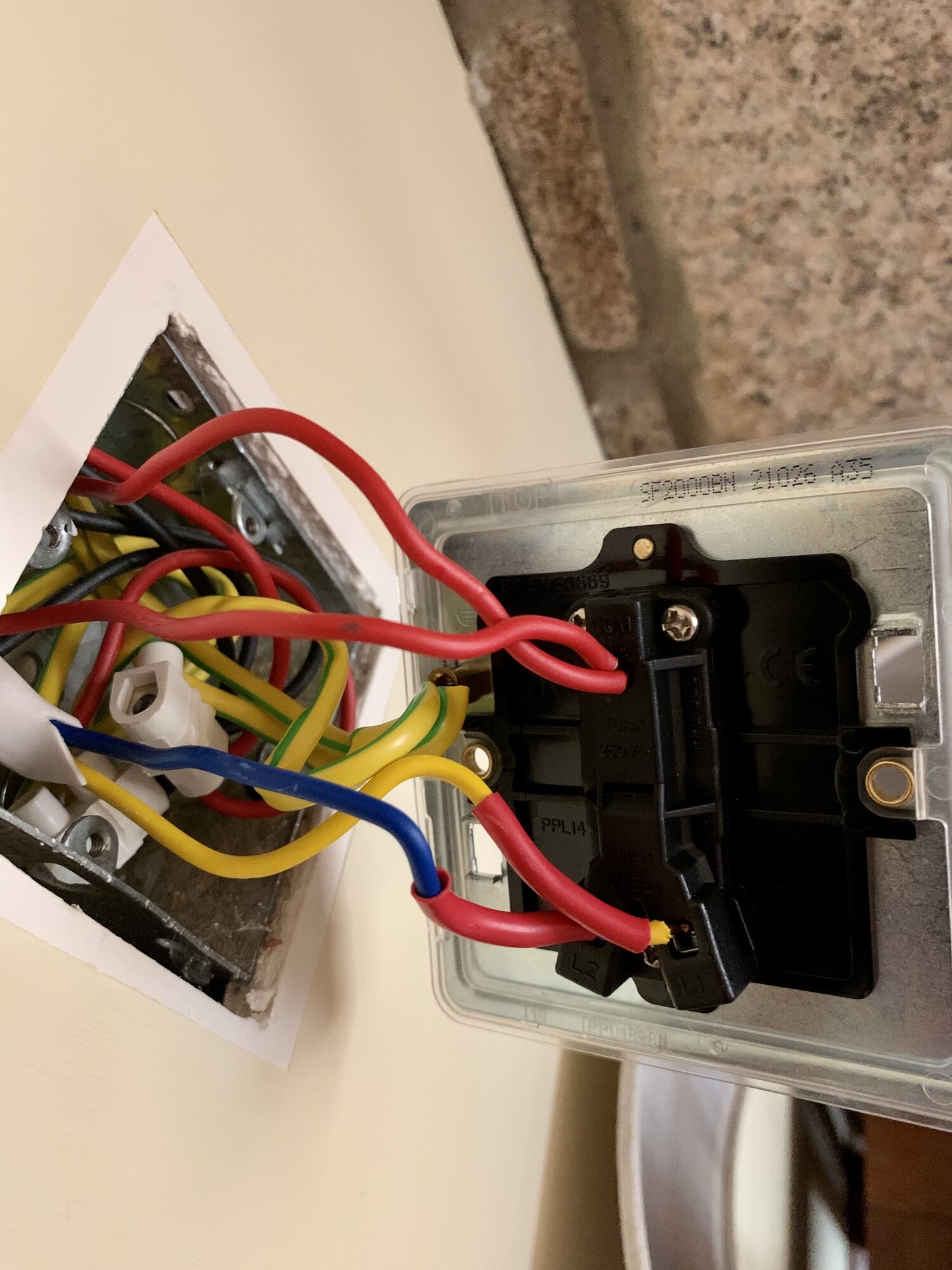 C6990933-7979-4260-AEBF-C94C165FB7D8