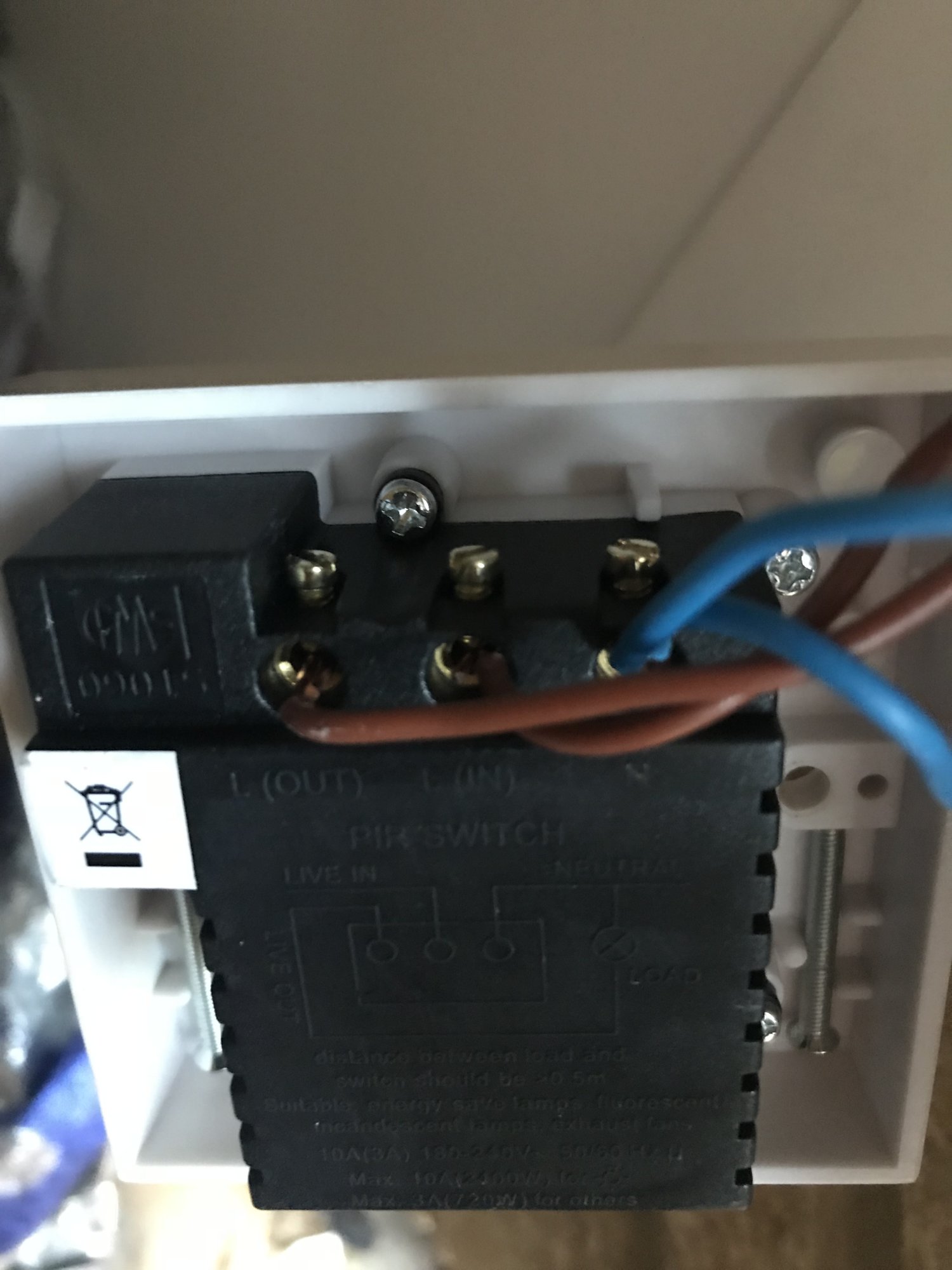 C935A797-9164-414C-8C87-BEC5655A09EF