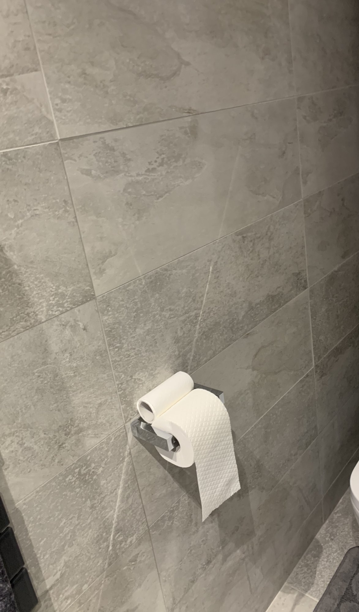 CC2738F4-26EE-41E0-A7CA-905010E0AF60