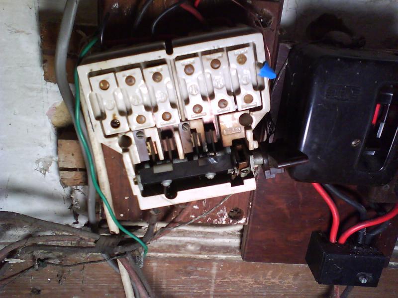 Ceramic fusebox