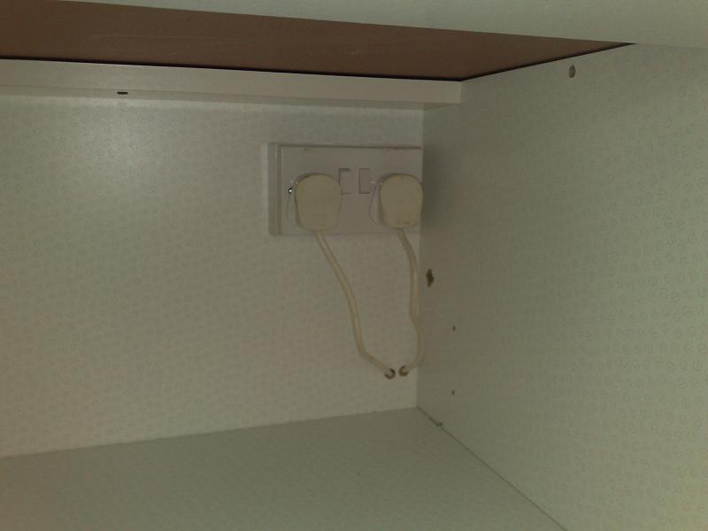 Cooker connection point