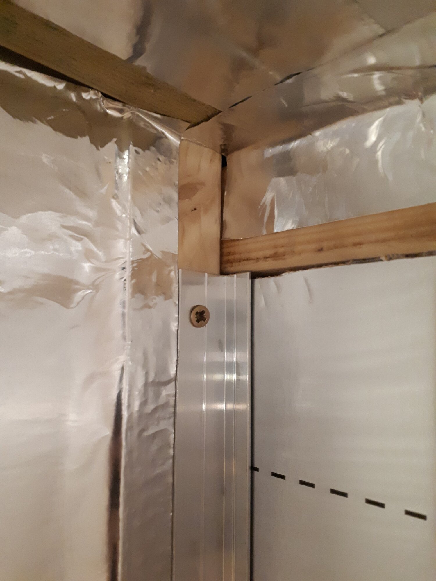 corner cladding support idea