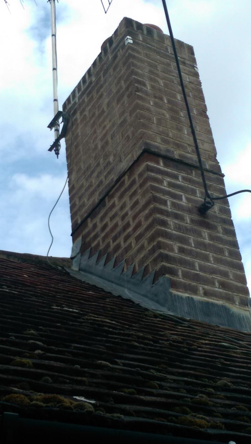 corner of stack on which water comes in
