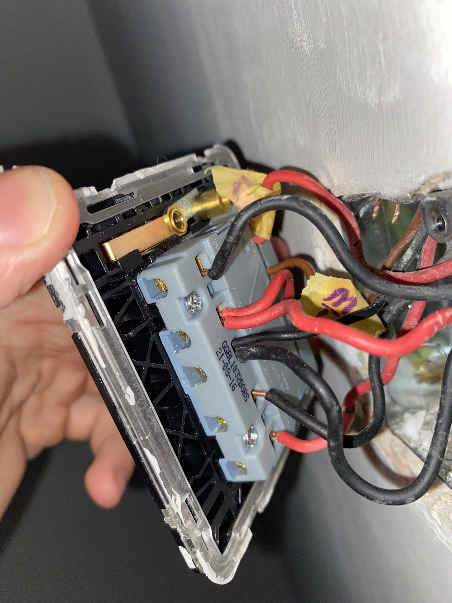 D20AC9B0-575C-4AC5-88F7-B5AFE4F5D824