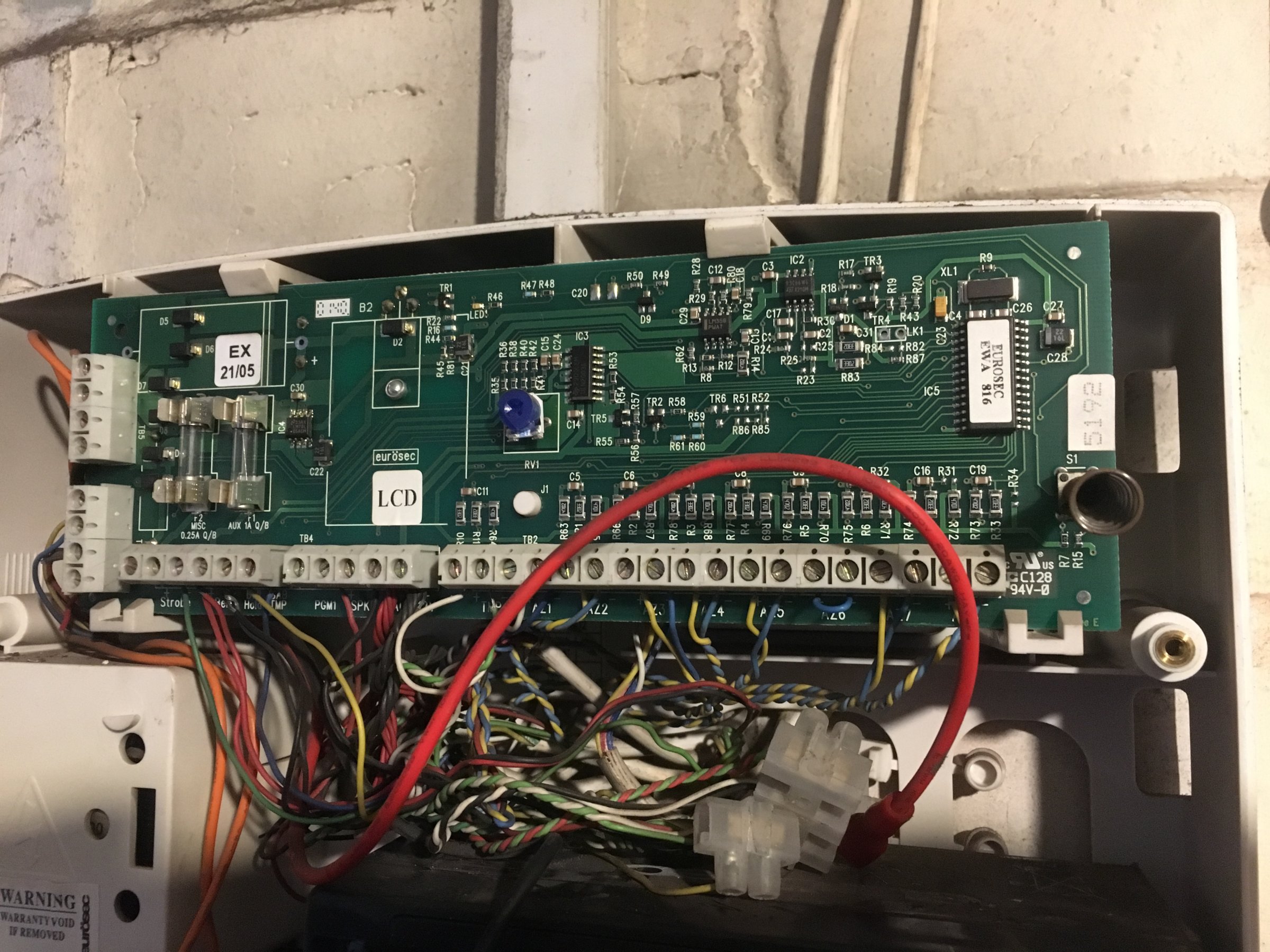 D27AE76E-13C3-4978-9391-AAEFE2FBAB9E