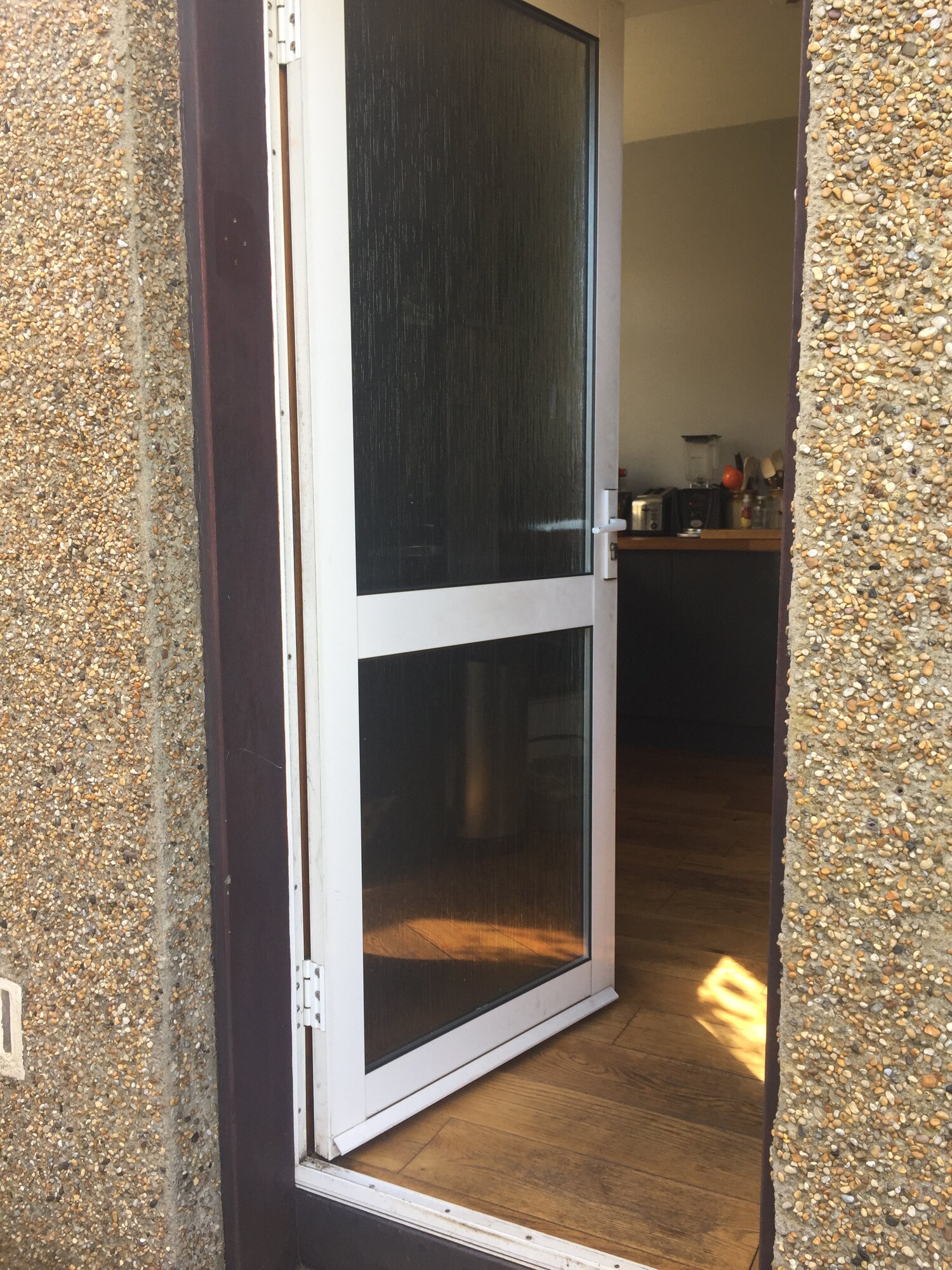 D37CBBB6-B0D3-43AC-9441-A29E9812EECC