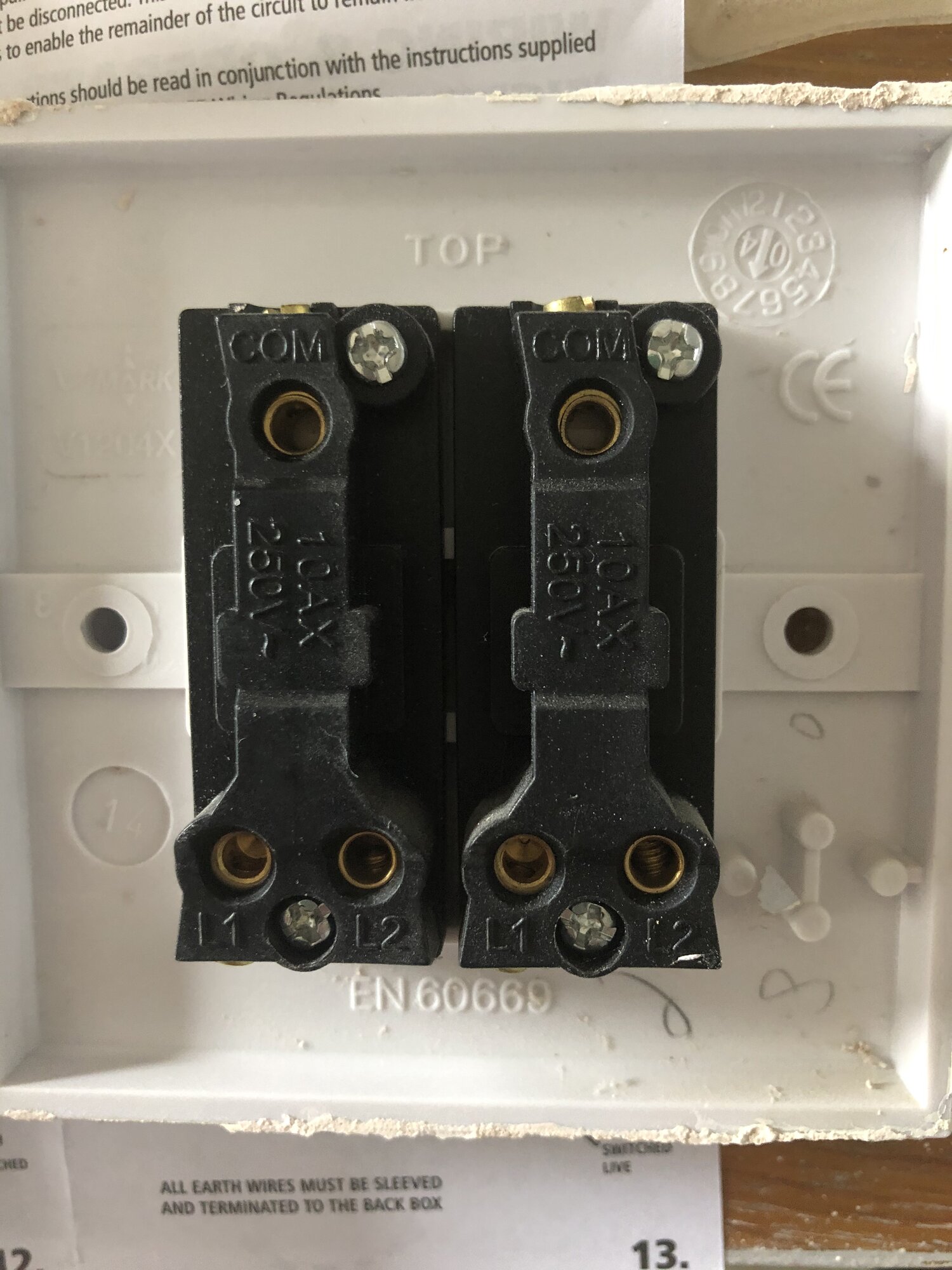 D5E34A35-0E90-4CD4-9002-007A842B9868