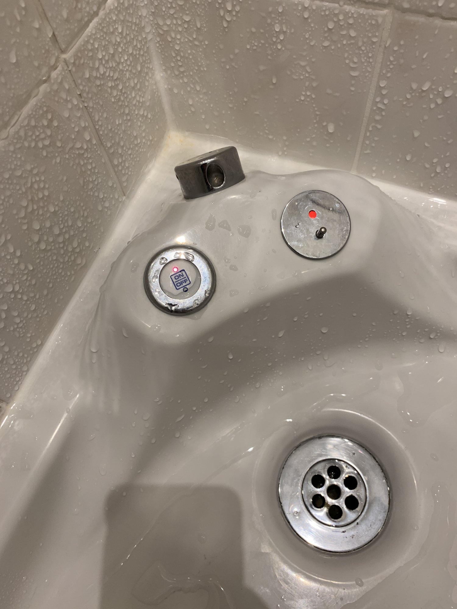 D65C9EE6-06FC-4095-B6F1-B091BC48E959