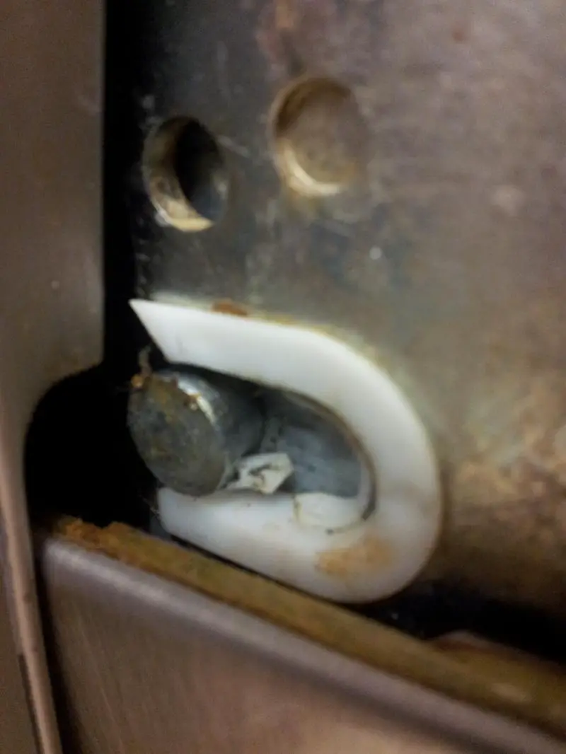 Dishwasher bracket