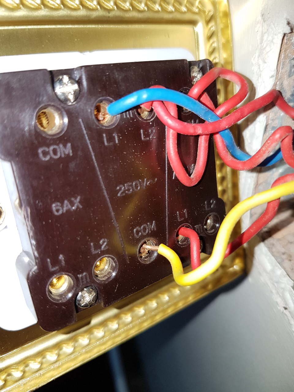 Converting one to two gang, two way light switch | DIYnot Forums